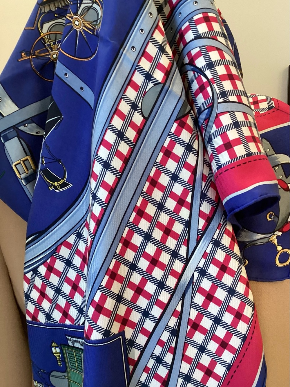Hermes silk.Voitures Nouveau buy Jacques Eudel.